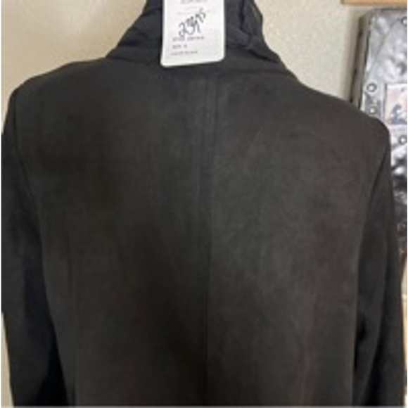 NWT women’s vegan suede leather trench coat by Adore featuring cutouts in black - Picture 8 of 13